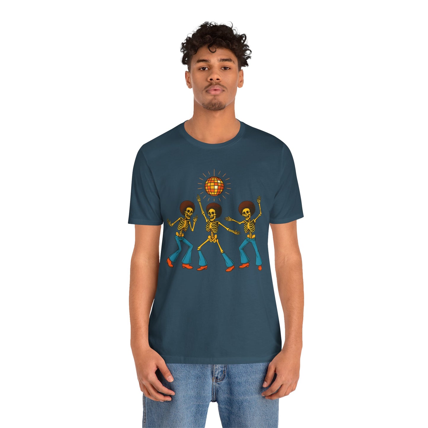 Disco Skeletons Dancing Shirt – Funny Retro 70s Halloween Party Tee