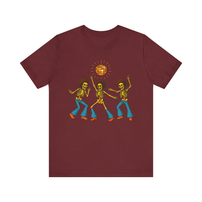 Disco Skeletons Dancing Shirt – Funny Retro 70s Halloween Party Tee