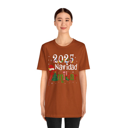 Navidad Familiar 2025 Shirt – Spanish Feliz Navidad Matching Holiday Tee