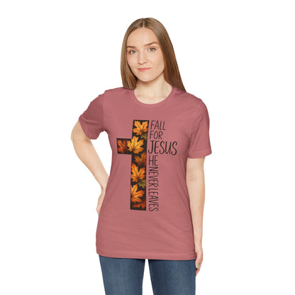 Fall for Jesus He Never Leaves Shirt – Retro Christian Cross Thanksgiving Tee