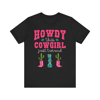 Howdy This Cowgirl Just Turned 1 Shirt – Western First Birthday Girl Rodeo Party Tee