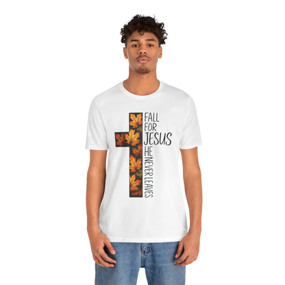 Fall for Jesus He Never Leaves Shirt – Retro Christian Cross Thanksgiving Tee