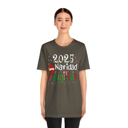 Navidad Familiar 2025 Shirt – Spanish Feliz Navidad Matching Holiday Tee