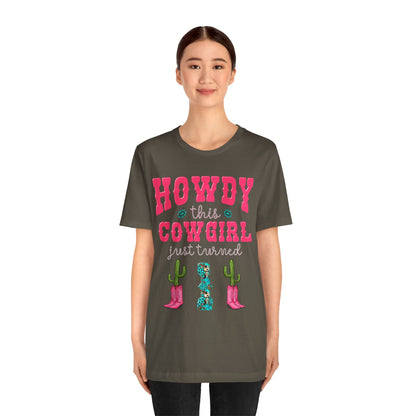 Howdy This Cowgirl Just Turned 1 Shirt – Western First Birthday Girl Rodeo Party Tee