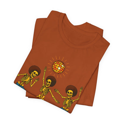 Disco Skeletons Dancing Shirt – Funny Retro 70s Halloween Party Tee