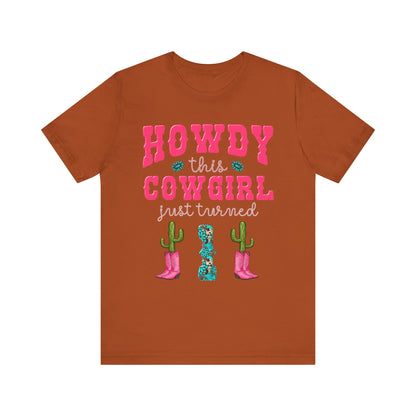 Howdy This Cowgirl Just Turned 1 Shirt – Western First Birthday Girl Rodeo Party Tee