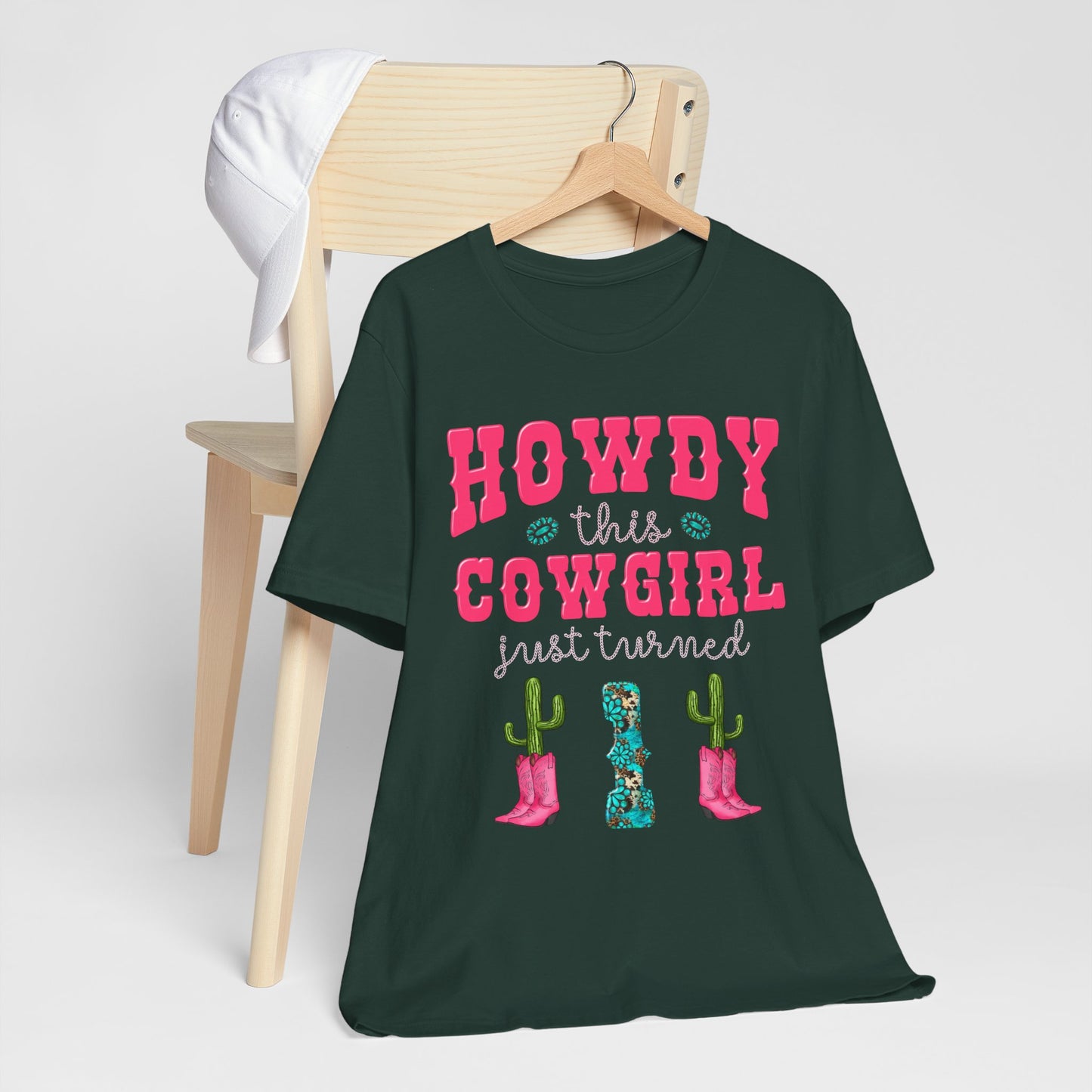 Howdy This Cowgirl Just Turned 1 Shirt – Western First Birthday Girl Rodeo Party Tee