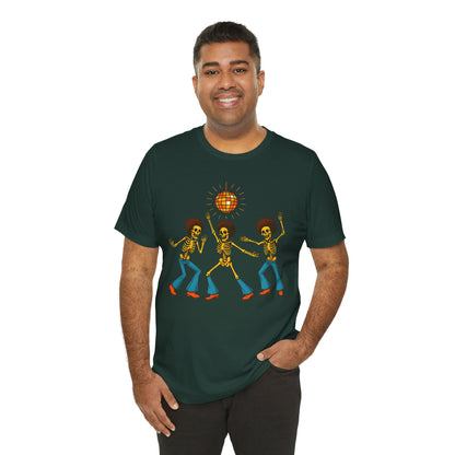 Disco Skeletons Dancing Shirt – Funny Retro 70s Halloween Party Tee