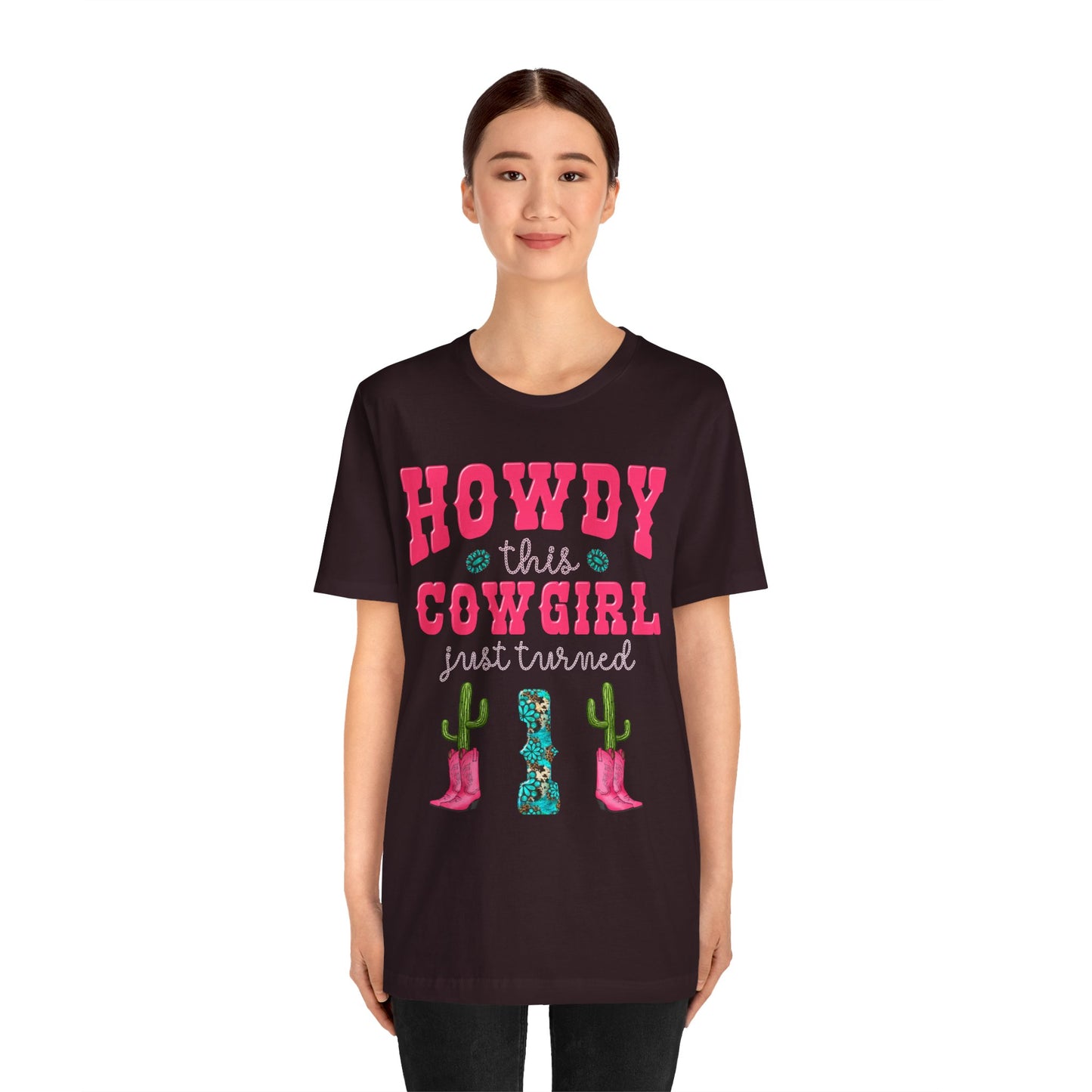 Howdy This Cowgirl Just Turned 1 Shirt – Western First Birthday Girl Rodeo Party Tee