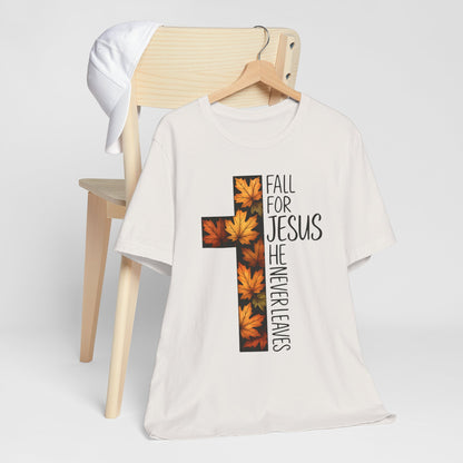 Fall for Jesus He Never Leaves Shirt – Retro Christian Cross Thanksgiving Tee