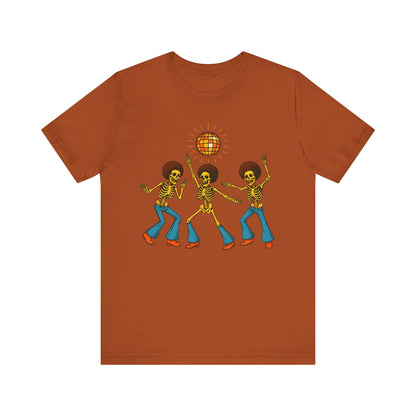 Disco Skeletons Dancing Shirt – Funny Retro 70s Halloween Party Tee