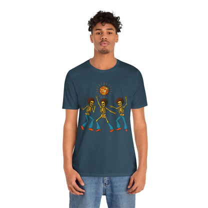 Disco Skeletons Dancing Shirt – Funny Retro 70s Halloween Party Tee