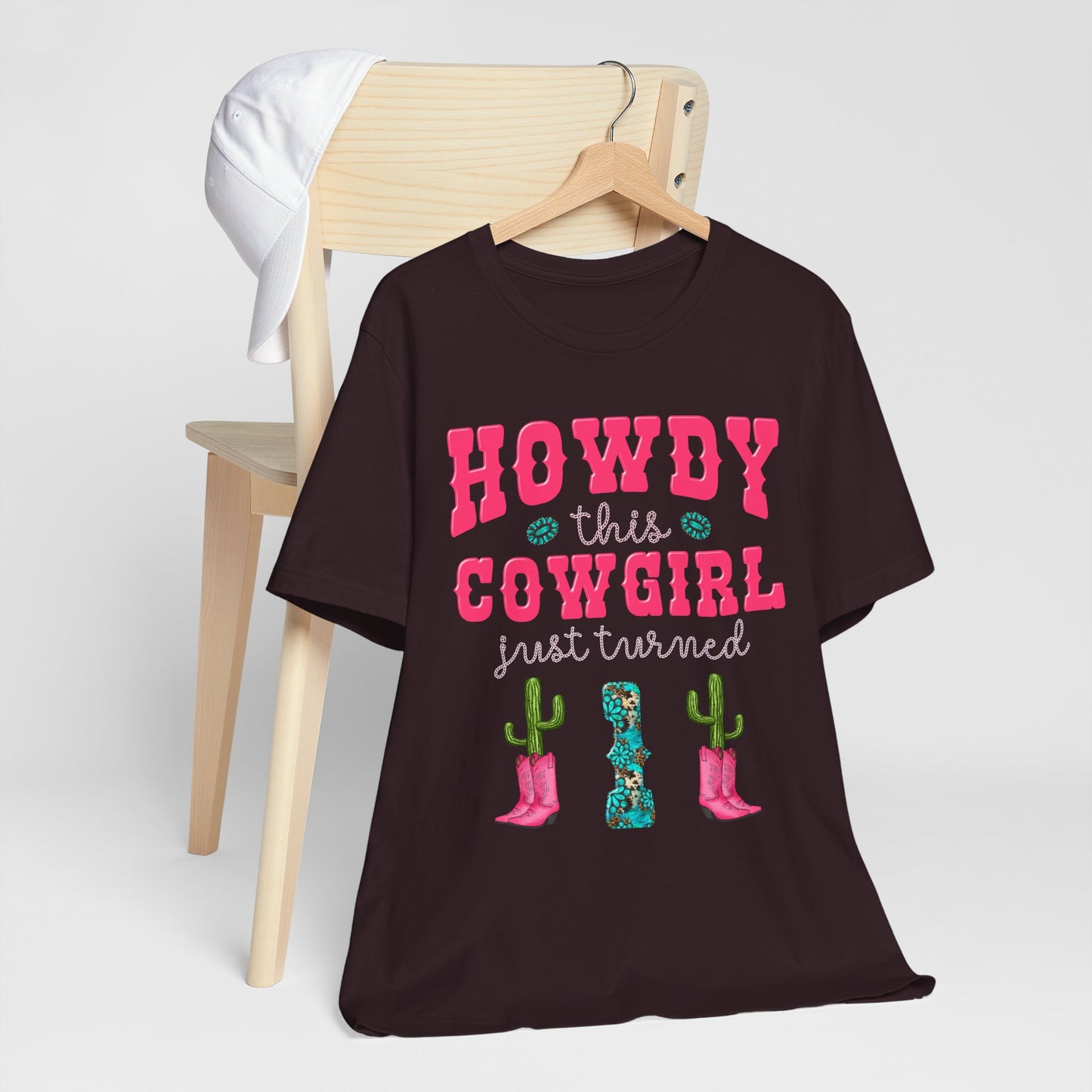 Howdy This Cowgirl Just Turned 1 Shirt – Western First Birthday Girl Rodeo Party Tee